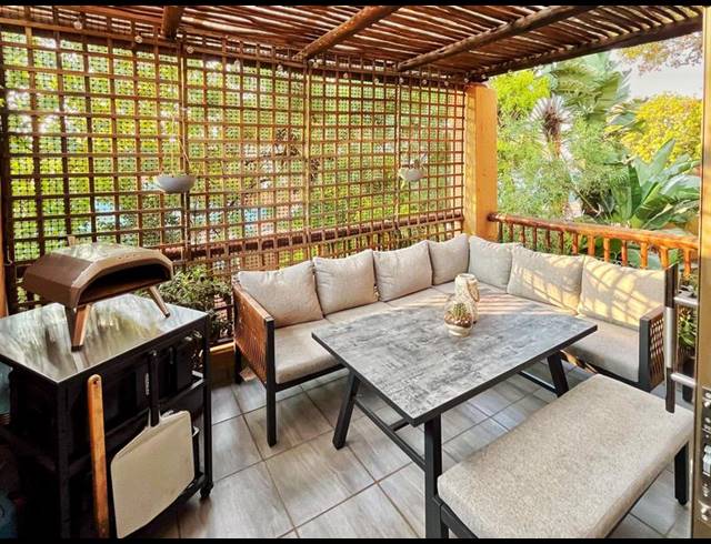 2 BEDROOM TOWNHOUSE FOR SALE IN DOUGLASDALE